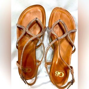 Nude sandals with crystal embellishment, Sz 10 med